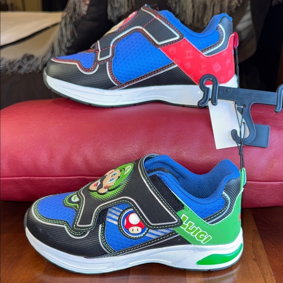 Nintendo Kids Sneakers Blue Green Red Mario Luigi Runners Sizes 3 and 13 - Picture 10 of 14